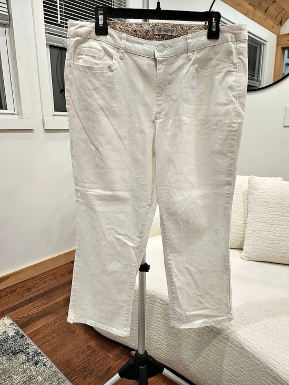 Vintage America Blues Crop Fit Straight Leg Jeans in White Waist 14